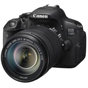 eos_700d_fsl_w_ef-s_18-135mm_is_stm