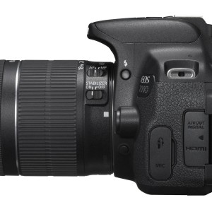 eos_700d_side_left_w_ef-s_18-55mm_is_stm