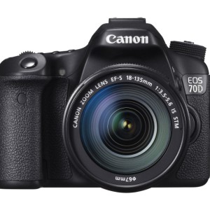 EOS 70D FRT w EF-S 18-135mm IS STM