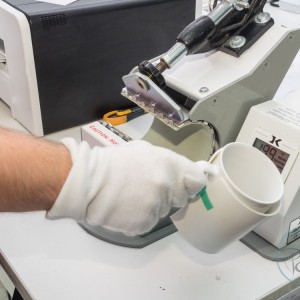 Задължително използвайте ръкавици