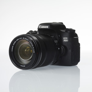EOS 760D_DesignCut_Reflection_E_EUR