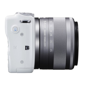EOS M10_WHT EF-M15-45STM RIGHT SIDE