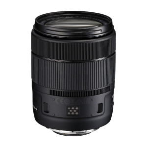 EF-S 18-135mm f3.5-5.6 IS USM Underside Slant without cap