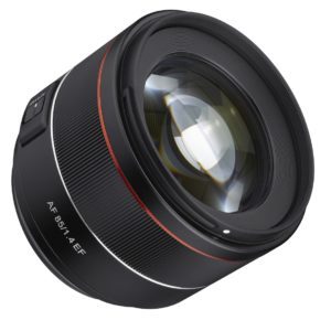 AF 85mm F1.4 EF_NO HOOD_SIDE_JPG