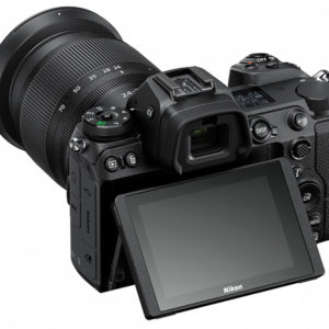 Z7_Z6_24-70_4_tilt_monitor