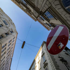 Olympus_OM-D_E-M5_Mark_III_24