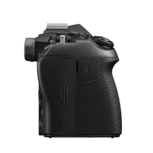 Olympus_OM-D_E-M1_Mark_III_19