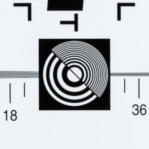 Canon_RF_24-70_2.8_24mm_Center_22