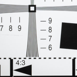 Canon_RF_24-70_2.8_70mm_DownLeft_16