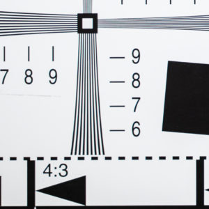 Canon_RF_24-70_2.8_70mm_DownLeft_4