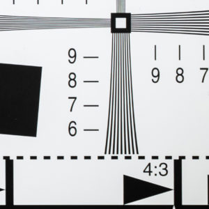 Canon_RF_24-70_2.8_70mm_DownRight_11