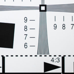 Canon_RF_24-70_2.8_70mm_DownRight_4