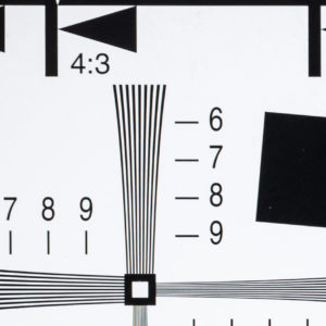 Canon_RF_24-70_2.8_70mm_UpLeft_11