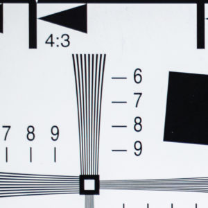 Canon_RF_24-70_2.8_70mm_UpLeft_2.8