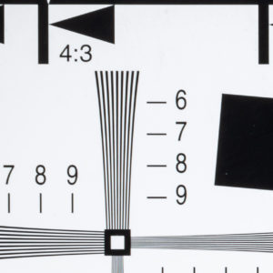 Canon_RF_24-70_2.8_70mm_UpLeft_22