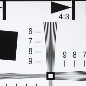 Canon_RF_24-70_2.8_70mm_UpRight_8