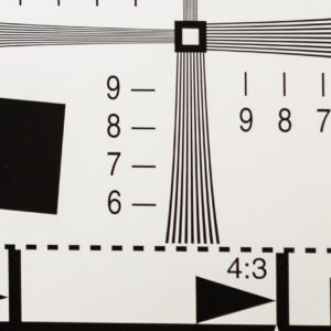 Canon_RF_85_Macro_Down_Right_2,8