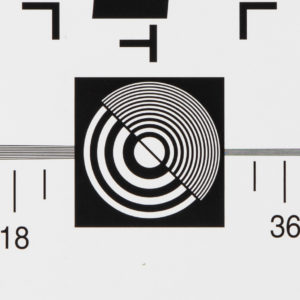 Canon_RF_50_1.8_Down_Center_11