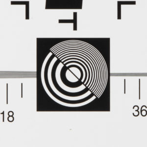 Canon_RF_50_1.8_Down_Center_16