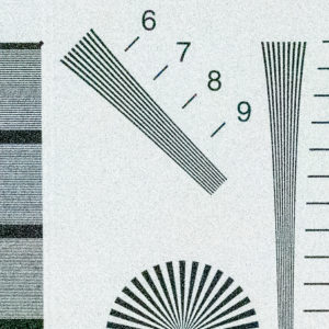 Sony_A7c_BW_table_ISO_204800 Sony_A7c_BW_table_ISO_204800