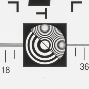 Canon_RF_100mm_F2.8L_Macro_Center_22