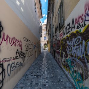 Canon-RF-16mm-f-2.8-STM_30