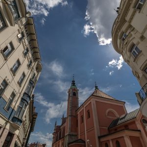 Canon-RF-16mm-f-2.8-STM_34