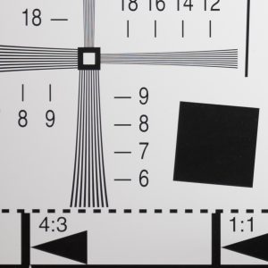 NIKKOR-Z-24-70mm f-2.8-S-70mm-DownLeft-4