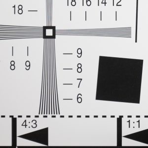 NIKKOR-Z-24-70mm f-2.8-S-70mm-DownLeft-5.6