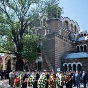 Nikkor-Z-24-70mm-f-2.8-S-23