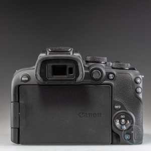 Canon-EOS-R10_9
