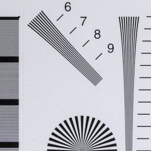 Canon-EOS-R7-BW-Table-ISO_1600