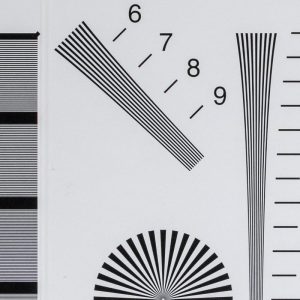 Canon-EOS-R7-BW-Table-ISO_400