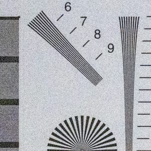 Canon-EOS-R7-BW-Table-ISO_51200