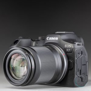 Canon-EOS-R7_3