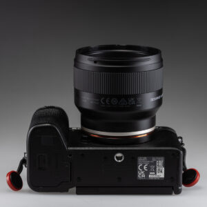 Tamron-20mm-f-2.8-21